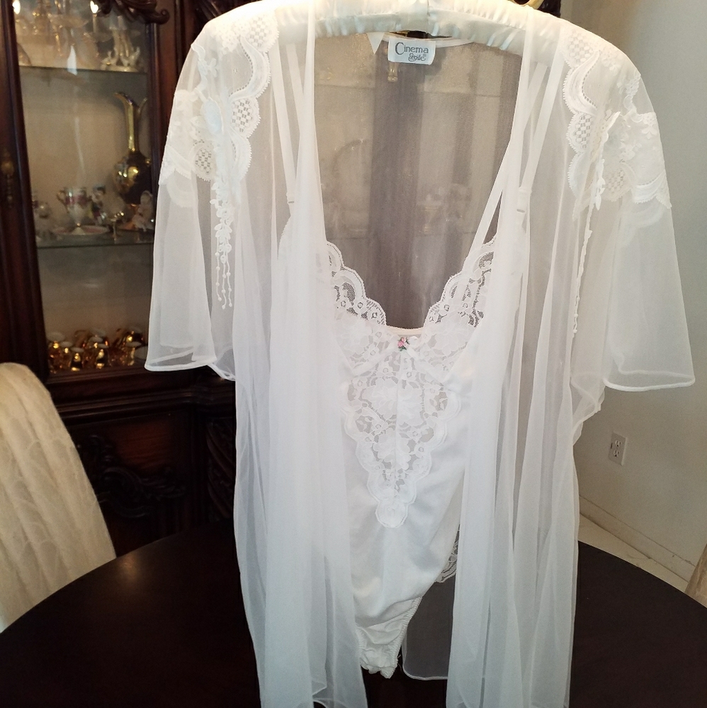 NEW BRIDAL WHITE TEDDIE WITH SEXY SHEER COVER  MED